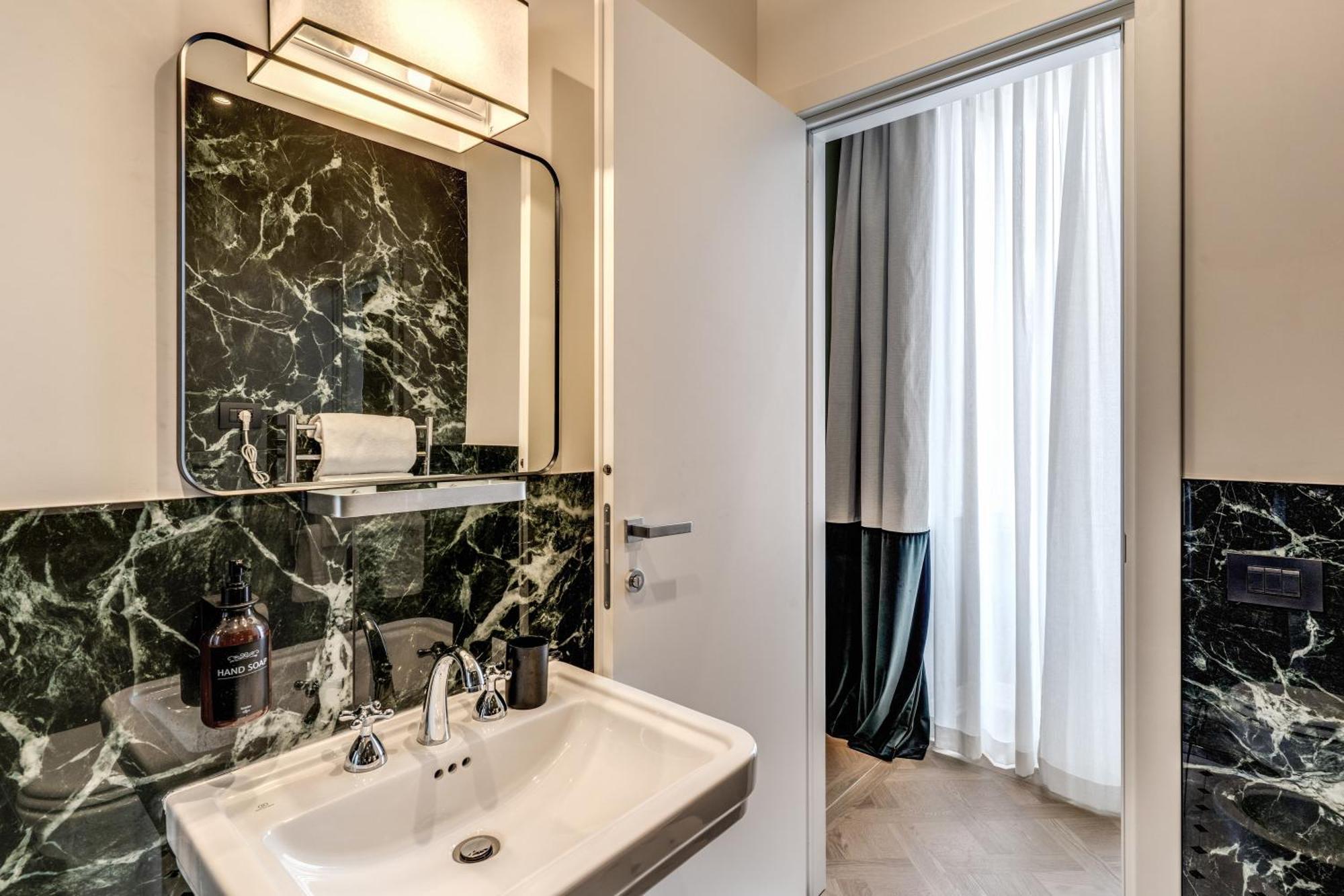 Dimore Paganica Rome Bagian luar foto